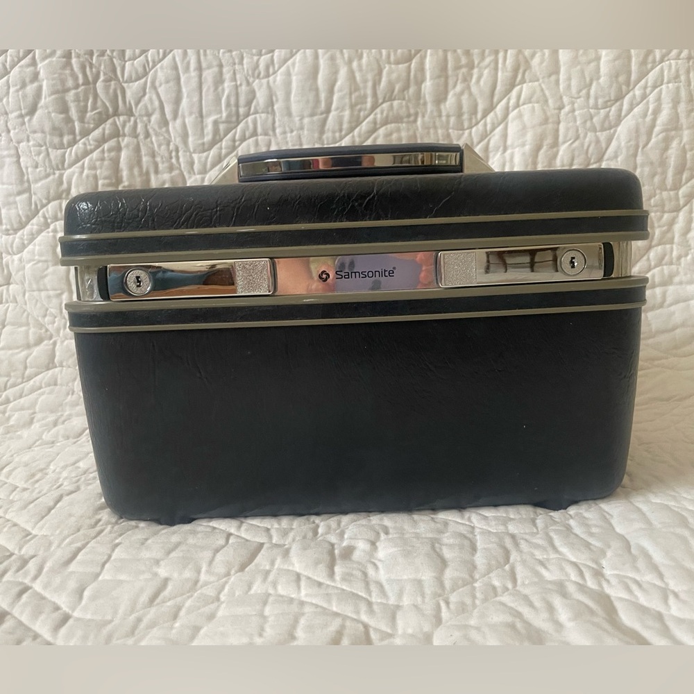 Vintage Samsonite Profile II Train Case